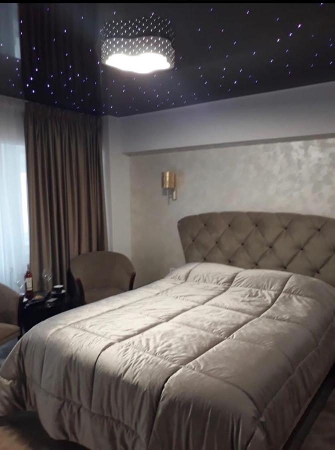 Garsoniera Lux Centru Pietonal Tirgu - Jiu Apartment Targu Jiu Luaran gambar